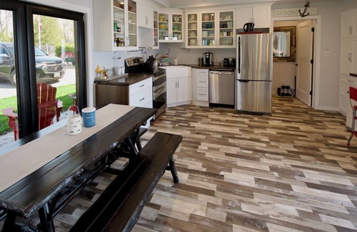 Zurich Cabaña | Elliott's Anchor... Fully Accessible Lakefront Luxury!