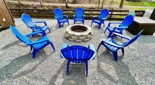 Gilbert Casa | Ellis House Trail Lodging Sleeps 16