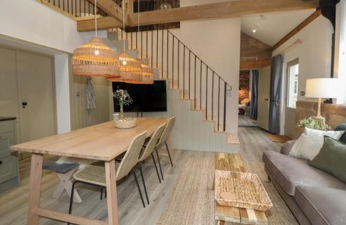 Crich Casa | Elm Cottage - Fold Yards
