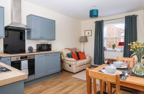 Thirsk Cabaña | ELM TREE COTTAGE, romantic, with a garden in Dalton Near Thirsk
