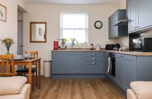 Thirsk Cabaña | ELM TREE COTTAGE, romantic, with a garden in Dalton Near Thirsk