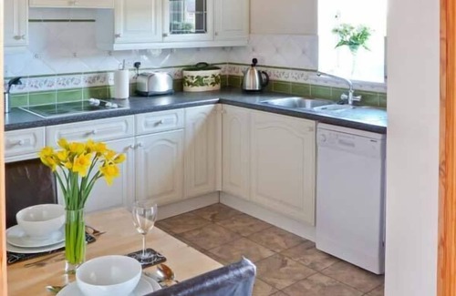 Long Marton Cabaña | Elm Tree Cottage, APPLEBY-IN-WESTMORLAND