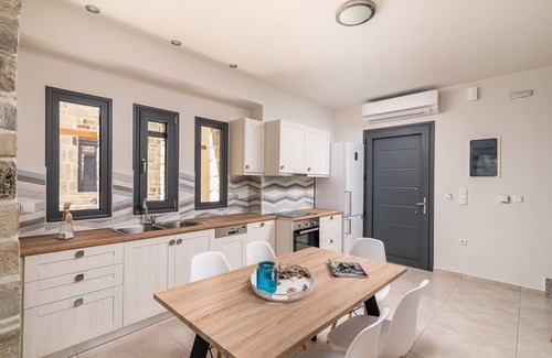 Kokinos Pirgos Villa | ELMARA Luxury Villa 1 - Next to the Beach