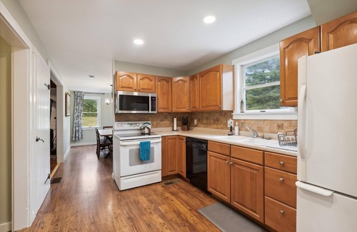 Morrisville Casa | Elmore Meadows: 3 br, peaceful country setting, wood stove, a/c, firepit!