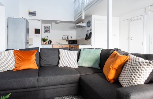 Leigh-on-Sea Apartamento | Elmsleigh Lofts by Sorted Stay
