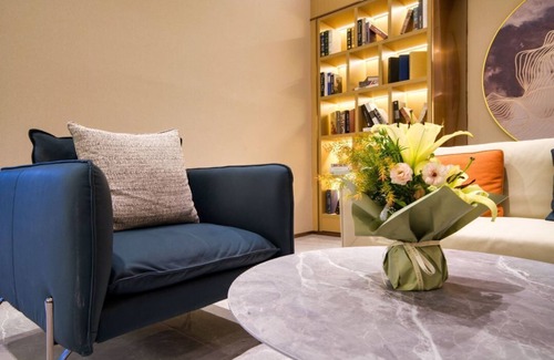Pudong Hotel | Elong Hotel Xiepu Road subway Station