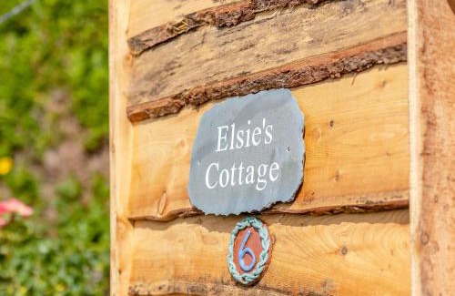 Pontesbury Casa | Elsie's Cottage