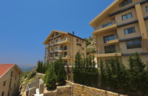 Kfardebian Apartamento | Elva Faqra Duplex 3BR w Balcony