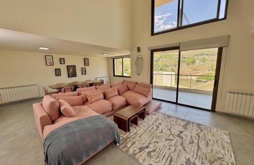 Kfardebian Apartamento | Elva Faqra Duplex 3BR w Balcony