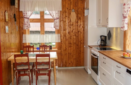 Forde Casa | Elvehuset by Interhome