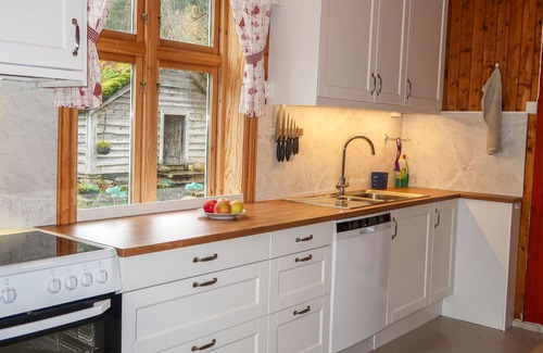 Forde Casa | Elvehuset by Interhome