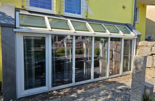 Obergroningen Apartamento | ELW sonnig,Terasse, bis zu 13 Schlafpl.
