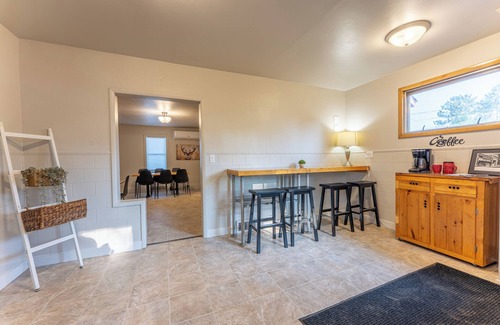 Ely Casa | Ely Basecamp- Perfect for Families and Groups