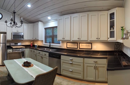 Marshall Casa | Elysium Falls deep in the Laurels