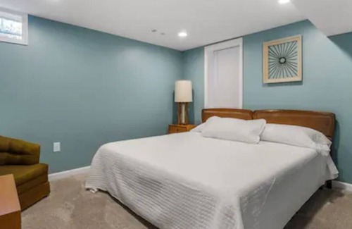 Northview Casa | ELYSIUM * HotTub 4bed 2bath Near EVERYTHING!