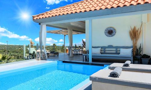 Vathi Villa | Elyver Villa Heated Pool