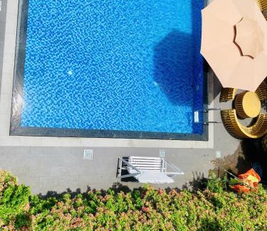 Huong Thuy Villa | Êm Villa 8 Bedrooms with Swimming Pool