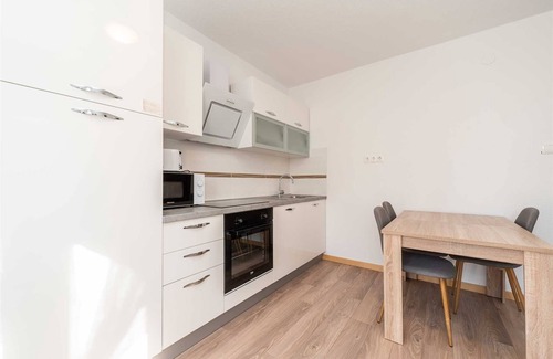 Policnik Apartamento | Ema's Olive Garden Apt 1 - Solo familias 4+2