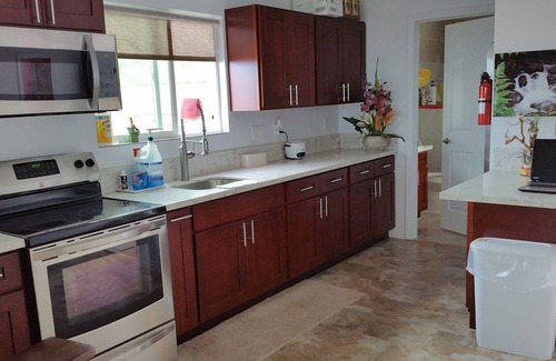 Nanakuli Casa | envíeme un correo electrónico / mensaje de texto para detalles personales ... noakua @ aol. com ... 808 256 4008