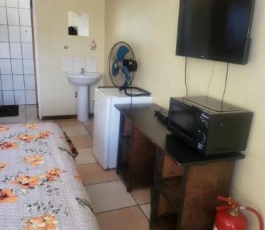 Standerton Casa | Emakhonkosi Guest House