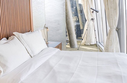 Downtown Vancouver Hotel | Embarc Vancouver - Downtown - Minutes to BC Place Stadium and Rogers Arena