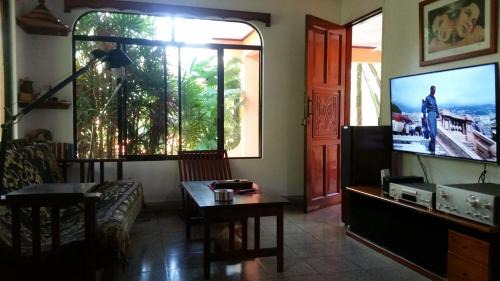 Puerto Jiménez Cama Y Desayuno | Embassy House