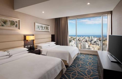 Ensanche Naco Hotel | Embassy Suites by Hilton Santo Domingo