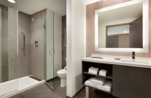 Second Ward Hotel | Embassy Suites by Hilton Charlotte Uptown