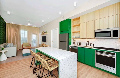 West Kissimmee Complejo | Embassy Suites By Hilton Orlando Sunset Walk
