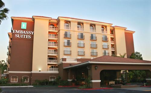 Northeast Anaheim Hotel | Embassy Suites by Hilton Anaheim North