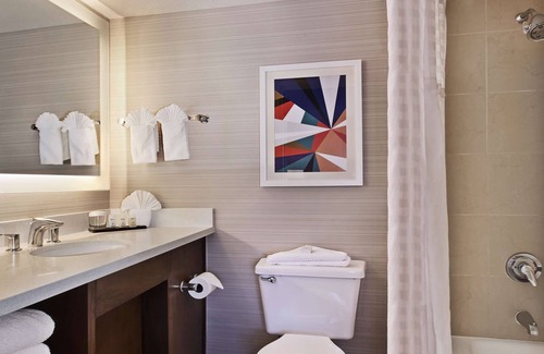 Northeast Anaheim Hotel | Embassy Suites by Hilton Anaheim North
