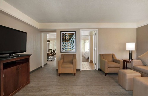 Brunswick Hotel | Embassy Suites by Hilton Brunswick