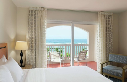 Dorado del Mar Complejo | Embassy Suites by Hilton Dorado del Mar Beach Resort