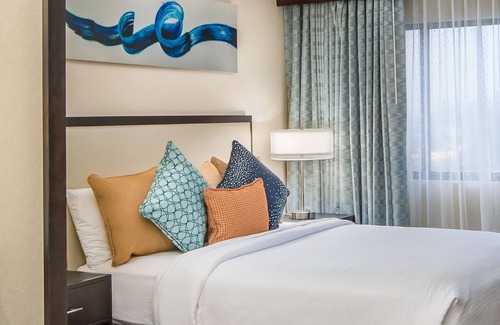 Tukwila Hotel | Embassy Suites by Hilton Seattle Tacoma International Airport