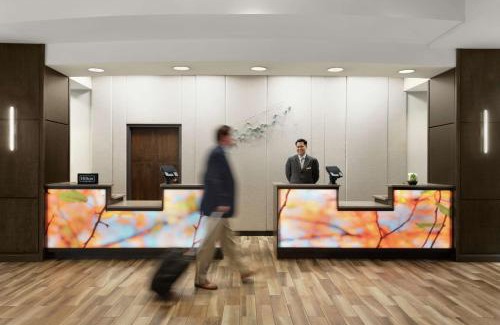 Alpharetta Hotel | Embassy Suites by Hilton Atlanta Alpharetta