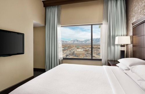 West Valley City Hotel | Embassy Suites by Hilton Salt Lake West Valley City