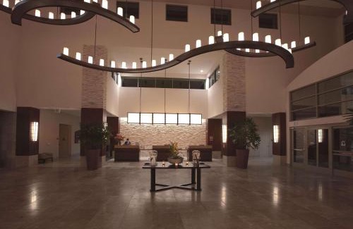 Palmdale Hotel | Embassy Suites Palmdale