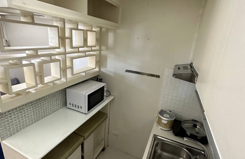 Ermita Condominio | EMBASSYPOD 28