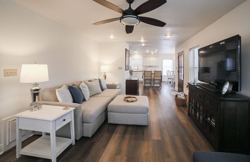 Old Town Casa | Ember Beach ~ charming cottage close to beaches
