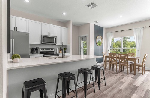 Ocala Casa | Ember's Place. Charming 4-bedroom w/ Hammock & Arcade games, in enchanting Ocala