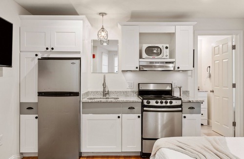 Newburyport Apartamento | Ember Suite at The Hygge House