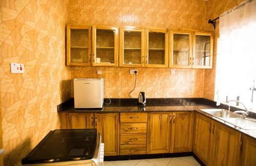 Arusha Apartamento | "Embrace Arusha's charm at Medan Hotel & Apartment: Your Ideal Stay!"