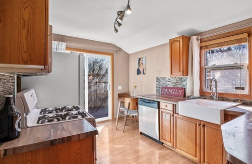 West Side Casa | Embrace style-comfort @JazzyHome 03