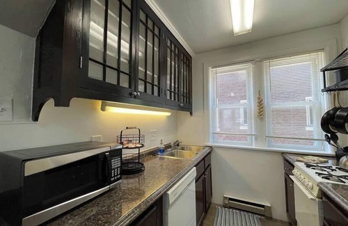 St. Louis Apartamento | Embrace the Heart of St. Louis!