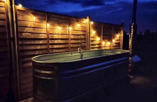 Carmarthen Otro | Embrace the Space