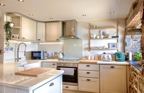 Cawsand Cabaña | Emelle, Kingsand, near the water's edge