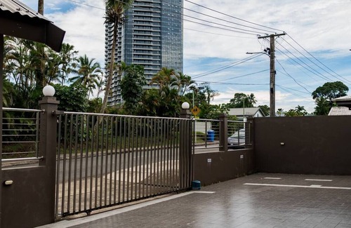 Suva Apartamento | Emerald Airbnb Apartment 8