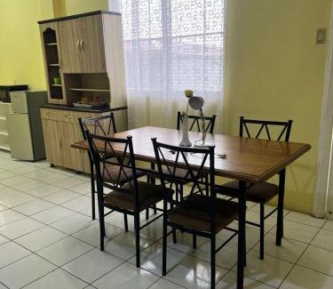 Georgetown Apartamento | Emerald Aparments INC