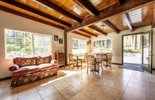 Tahoe Island Cabina | Emerald Bay Lodge