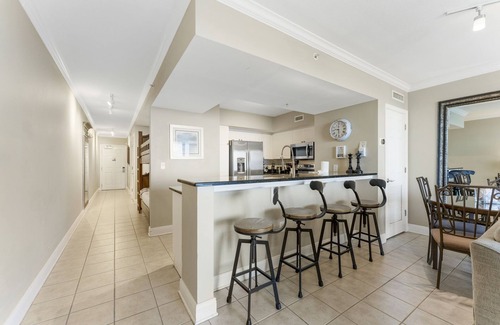 Open Sands Condominio | Emerald Beach 2235 | Perfect Family Getaway w/ Beach Chair Service Included!